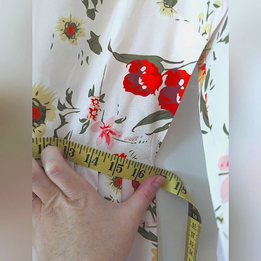 NWT White Floral maxi dress (L) - Picture 7 of 8